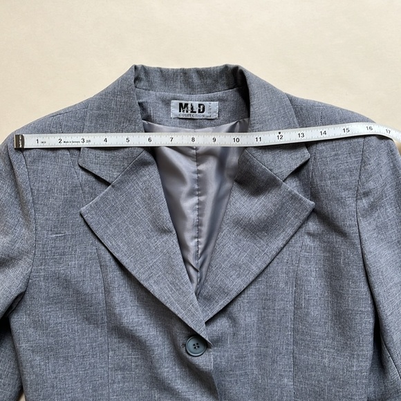 Gray jacket - Picture 9 of 12